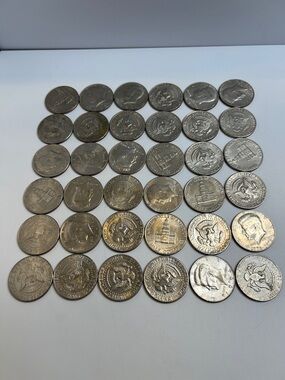 Large Estate Sale Kennedy Half Dollars Coin Lot Face Value $18 Coin Collection